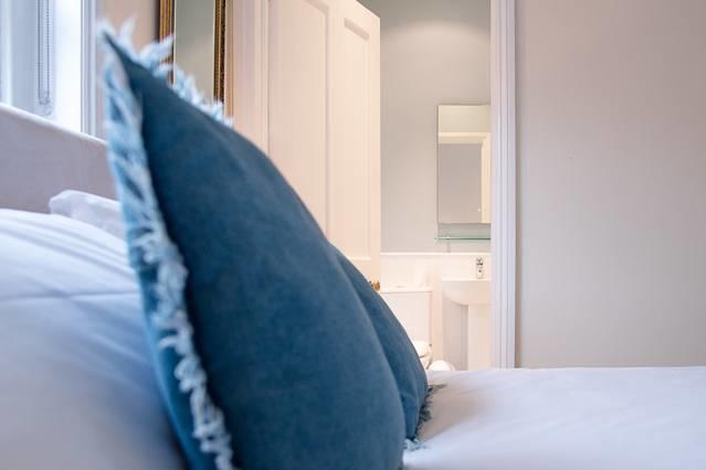 Serendipity, Aldeburgh - An Apartment On The High Street! ภายนอก รูปภาพ